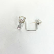 Load image into Gallery viewer, Square on Square Pearl Earrings