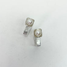 Load image into Gallery viewer, Square on Square Pearl Earrings