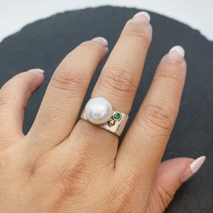 Mabé Pearl & Emerald Ring Wide Square Stacking Ring